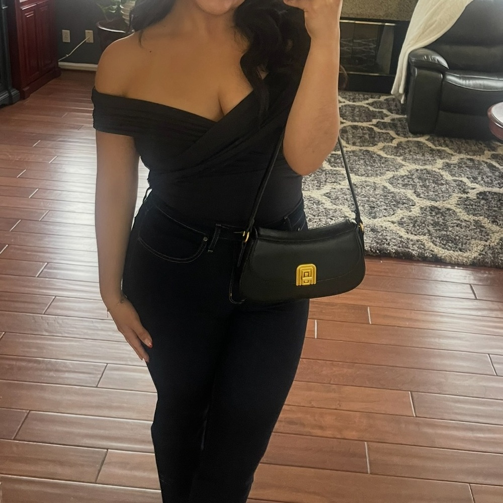 Abercrombie & Fitch Black Off-Shoulder Blouse